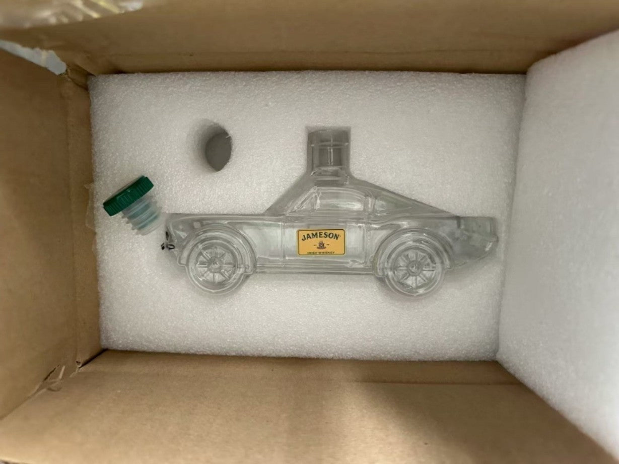 Piston & Oak™ – “Kraft. Klass. Karaktär.”