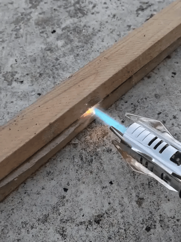 NordFlame™ Stormtändare | Säker tändning med ett klick – i nästan alla väder.